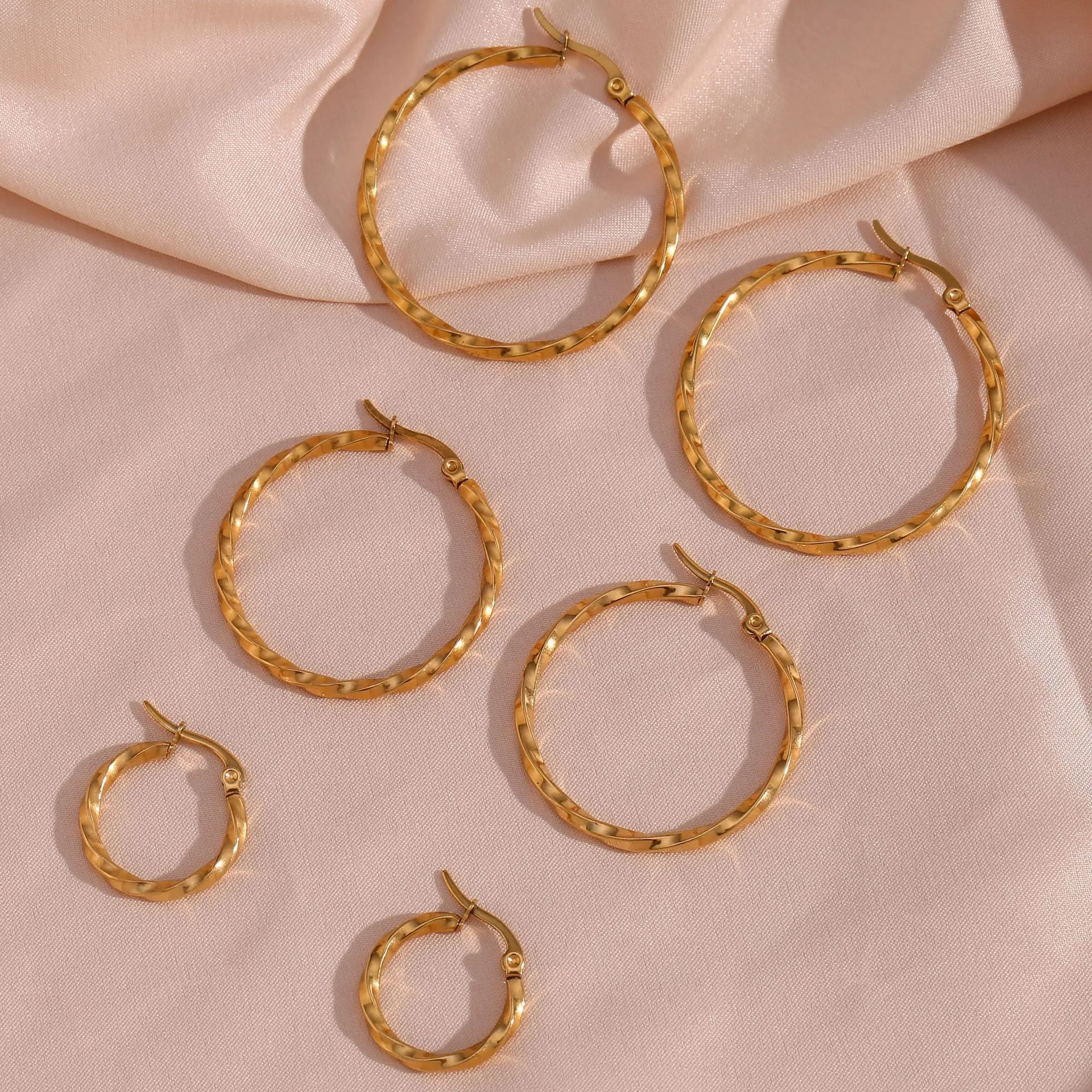 Twisted Hoop Earrings 18K Gold Plated Stainless Steel Braided Chunky Geometric Lightweight Fashion Jewelry For Women