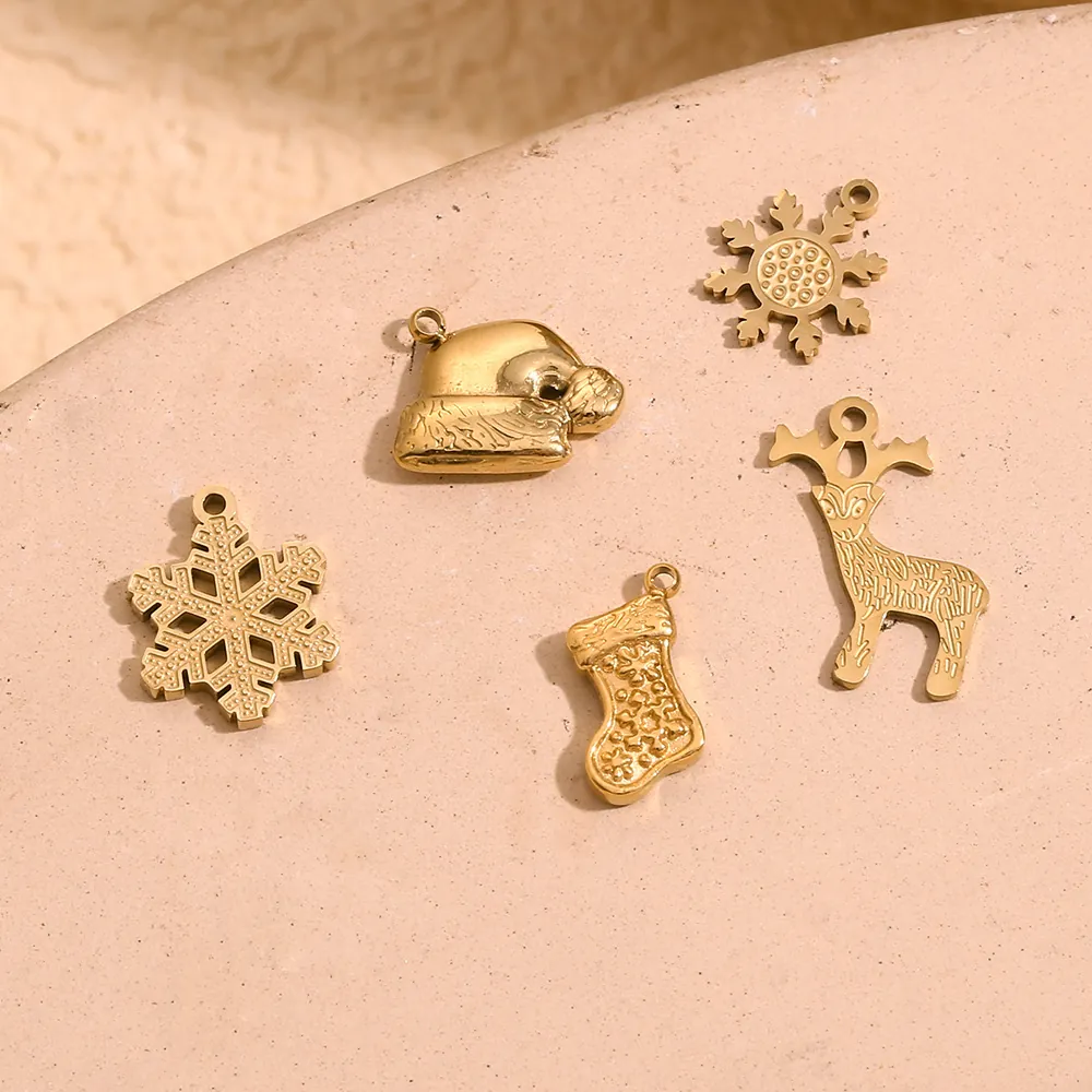 Ciondoli Di Natale Acciaio Inossidabile Placcato Oro 14K Renna Fiocco Di Neve Cappello Per Creazione Gioielli DIY Moda