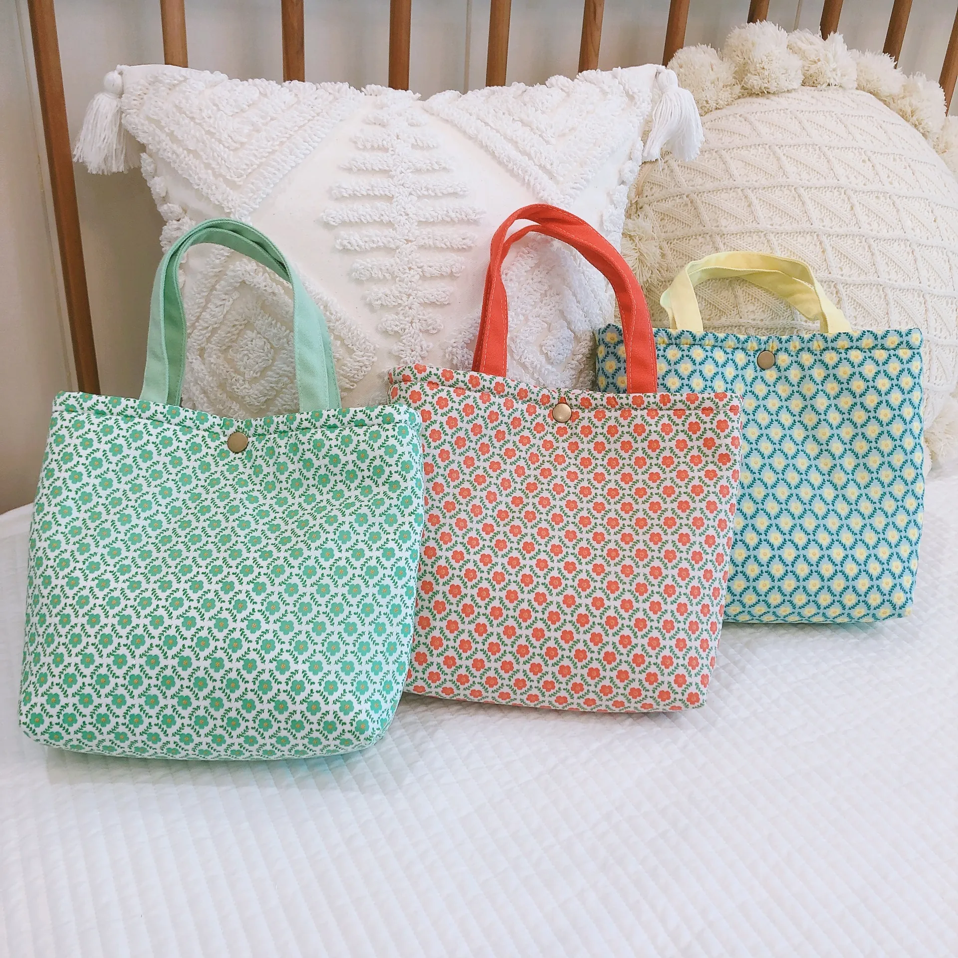Floral Canvas Handbag Thickened Cotton Cloth Thermal Insulation Lunch Bag Portable Tote With Snap Button Office School