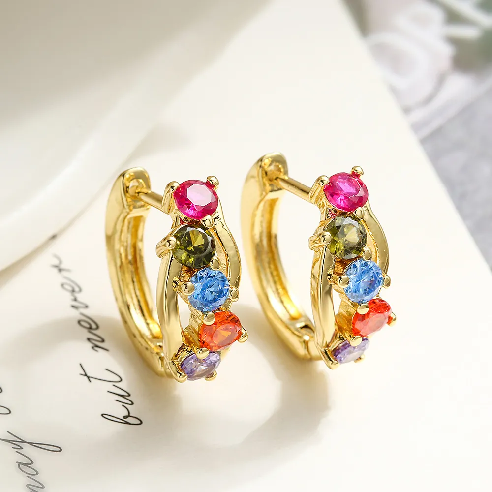 Orecchini A Cerchio Retro Minimalisti Rame Placcato Oro 18K Zircone Colorato Intarsiato Forma C Gioielli Moda Donna