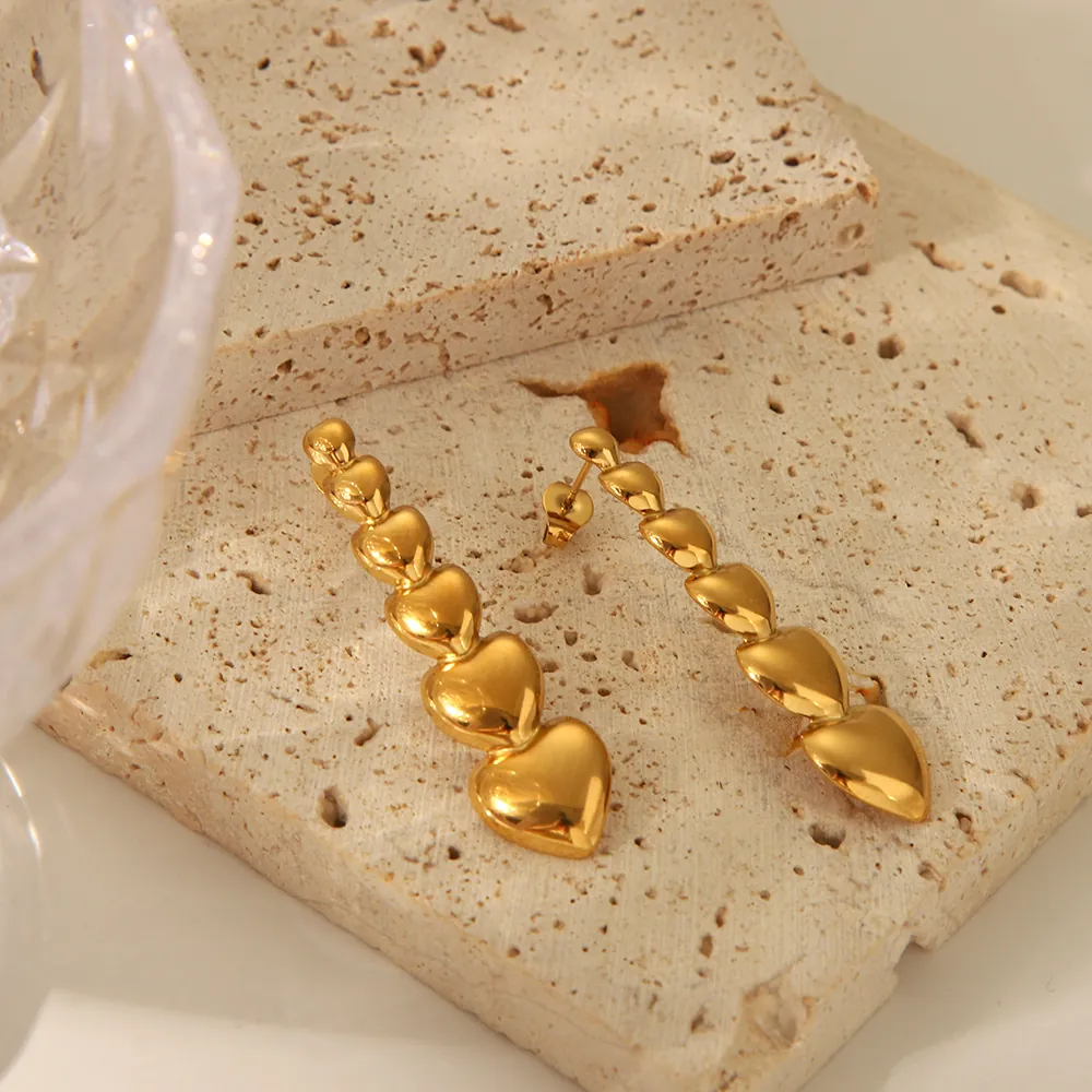 304 Edelstahl Ohrringe Herz Anhänger Gold PVD Beschichtet Wasserdicht Hypoallergen Abgestufte Herz Ohrringe Für Damen
