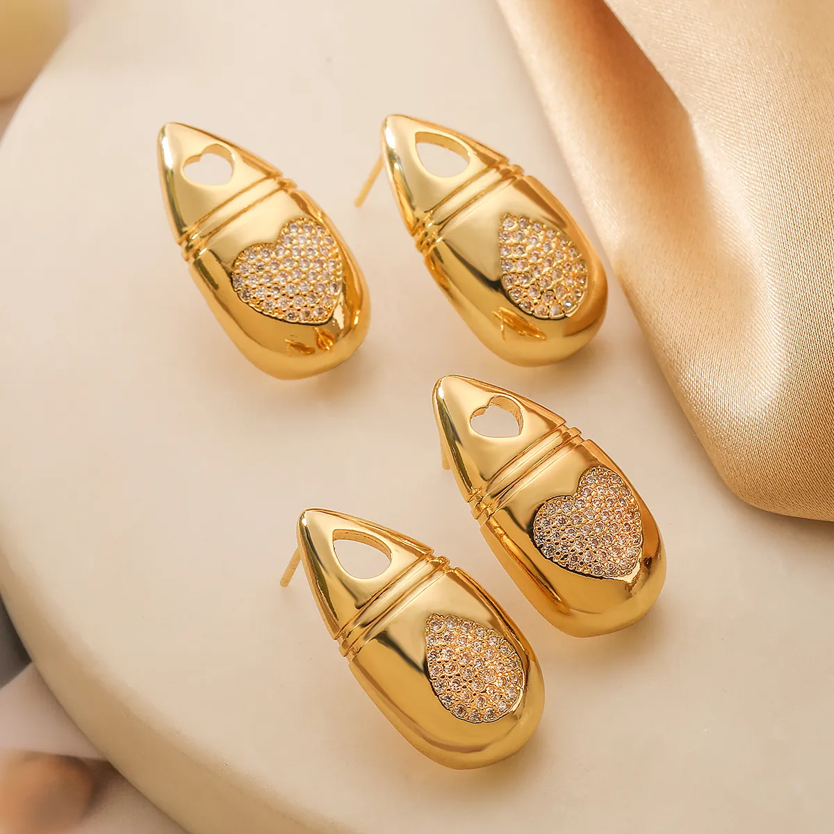 Waterdruppel Hart Oorknopjes 18K Verguld Koper Met Zirkoon Retro Vintage Mode Sieraden Voor Dames