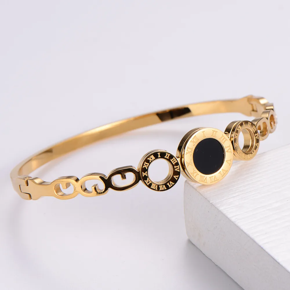 Tarnish Resistant Bangle Bracelet 316L Stainless Steel Roman Numerals Black Shell Inlay 18K Gold Plated Jewelry For Women