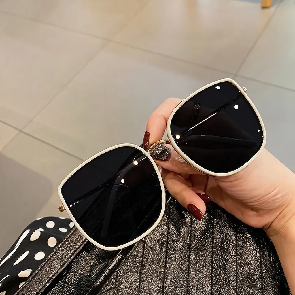 Large Square Sunglasses For Women Metal PC Frame Retro UV400 Protection Trendy Korean Style Fashion Eyewear