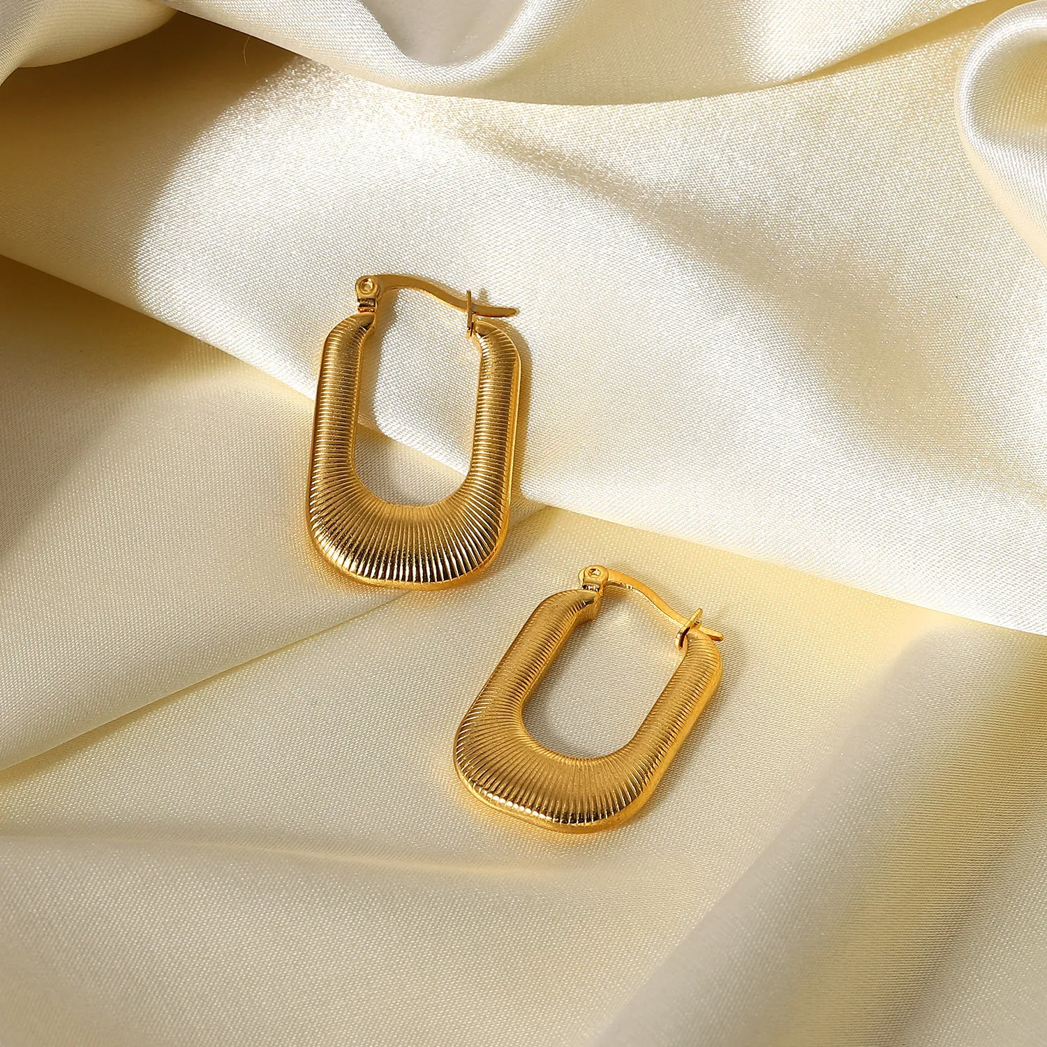 U-Shaped Ribbed Texture Earrings Stainless Steel Gold Plated French Vintage Vertical Striped Geometric For Women
