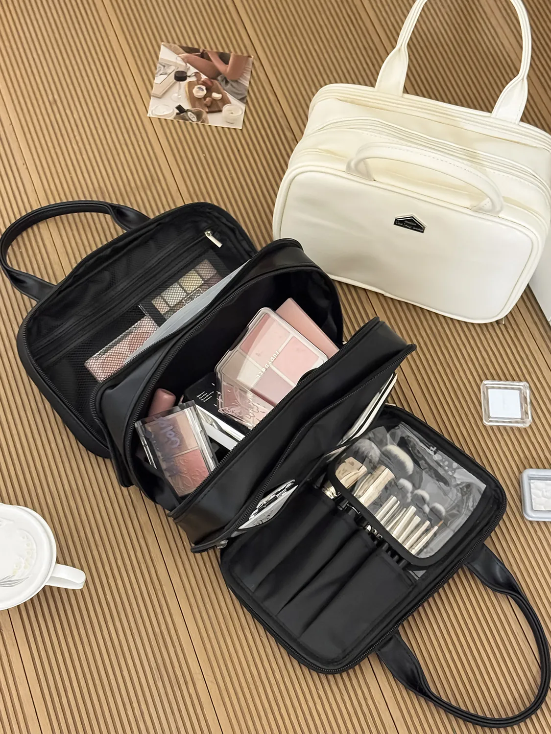 Large Capacity Makeup Bag Portable PU Leather Cosmetic Organizer Handheld Three Layers Solid Color Travel