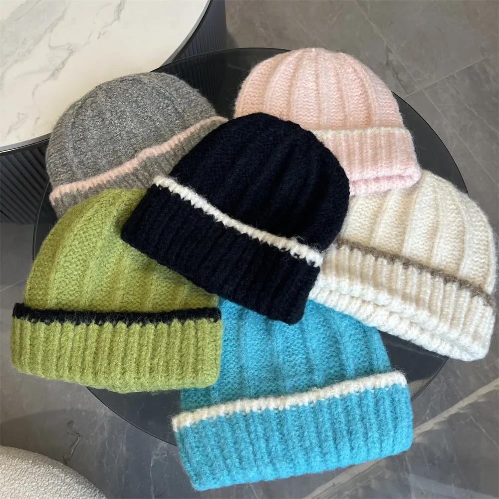 Bonnet En Maille Beanie Laine Acrylique Chaud Hiver Temps Froid Rayures Contrastées Doux Confortable Pour Femmes