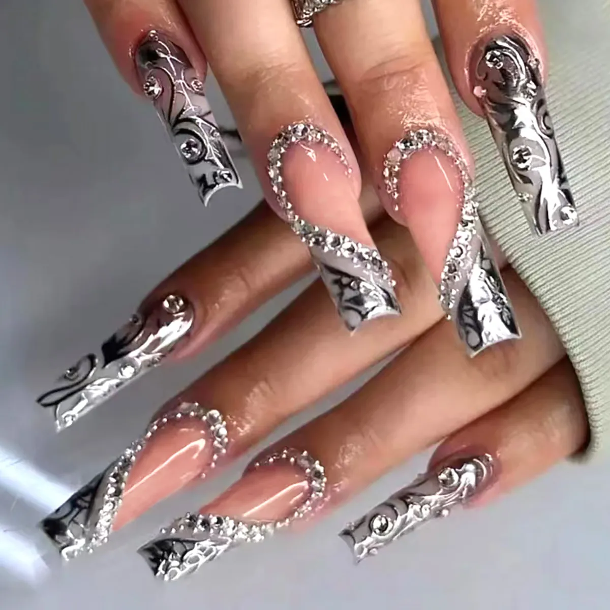 Long Square Press On Nails Silver Chrome Vintage Vine Patterns Nude Pink Gradient Sparkling Rhinestones Luxury Style Women