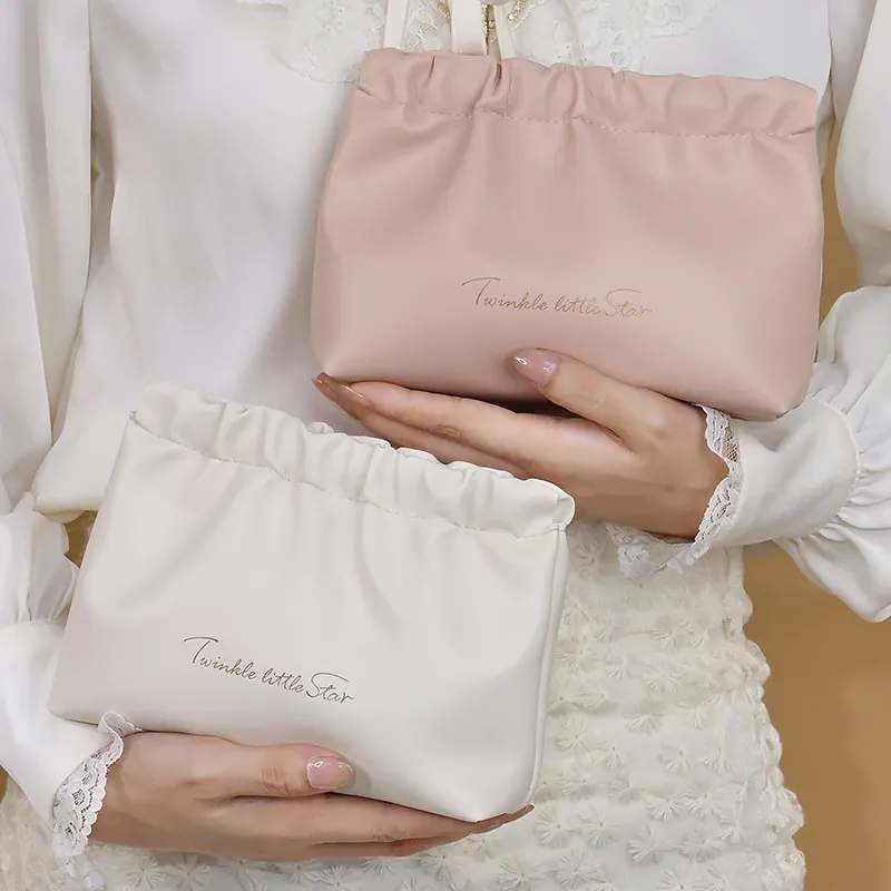 Pleated Cosmetic Bag PU Leather Portable Waterproof Makeup Pouch With Elastic Metal Clasp Closure For Lipstick Jewelry Storage