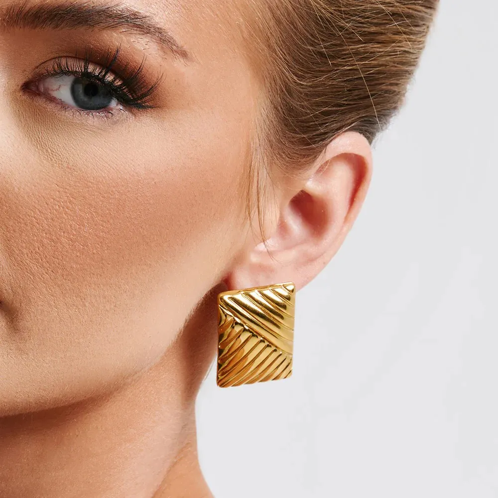 Vintage Stainless Steel 18K Gold Plated Rectangular Stud Earrings For Women Exaggerated Twill Pattern Square Geometric Jewelry