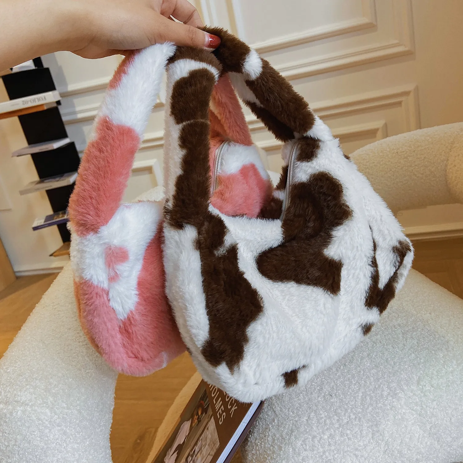 Cow Print Plush Handbag Soft Faux Fur Underarm Shoulder Bag Animal Pattern Daily Fashion For Women With Zipper