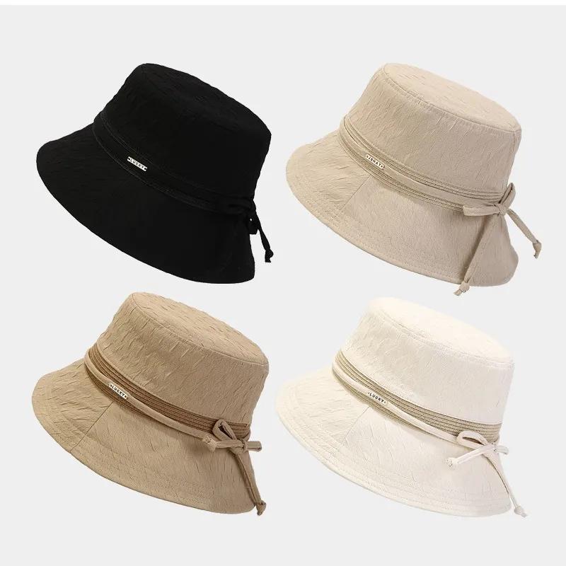 Chapeau Bob Femme Texture Plissée Polyester Protection Solaire Pliable Chapeau De Soleil De Plage Été Avec Nœud Plaque Métal