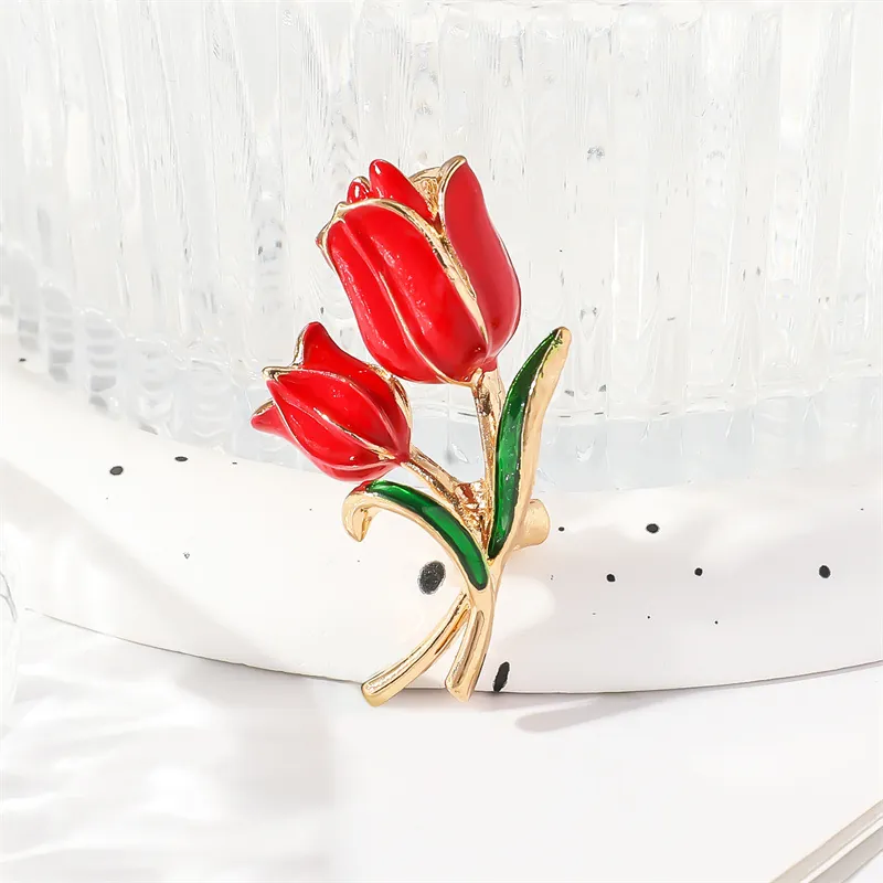 Elegant Zinc Alloy Red Tulip Enamel Brooch Flower Pin Badge For Women Fashion Jewelry Gift For Suits Dresses Cardigan