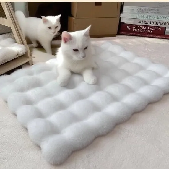 Soft Plush Pet Mat Wavy Bubble Texture Faux Fur Warm Sleeping Cushion For Cats And Small Dogs Washable Breathable Cozy