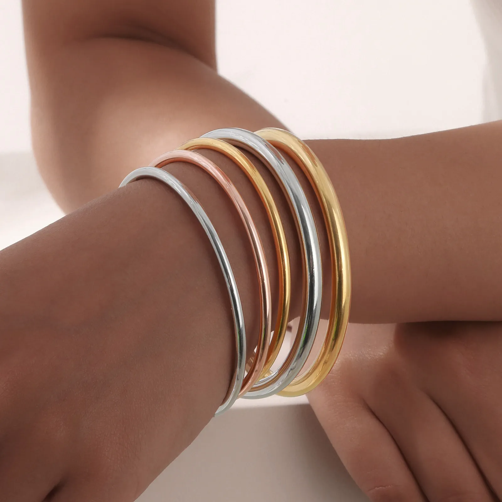 Minimalist Stainless Steel Plain Bangle Bracelet For Women Gold Silver Rose Gold Plated Geometric Open Cuff Arm Jewelry Gift