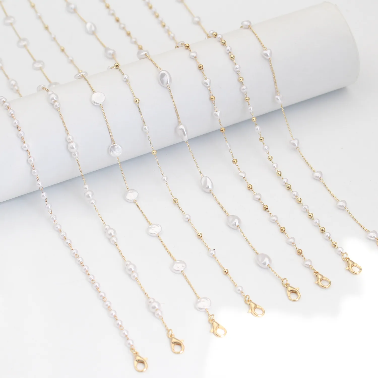 Elegant Artificial Pearl Glasses Chain Gold Alloy Link For Women Heart Shaped And Artificial Baroque Pearl Anti-Slip Eyeglass Strap Mask Lanyard