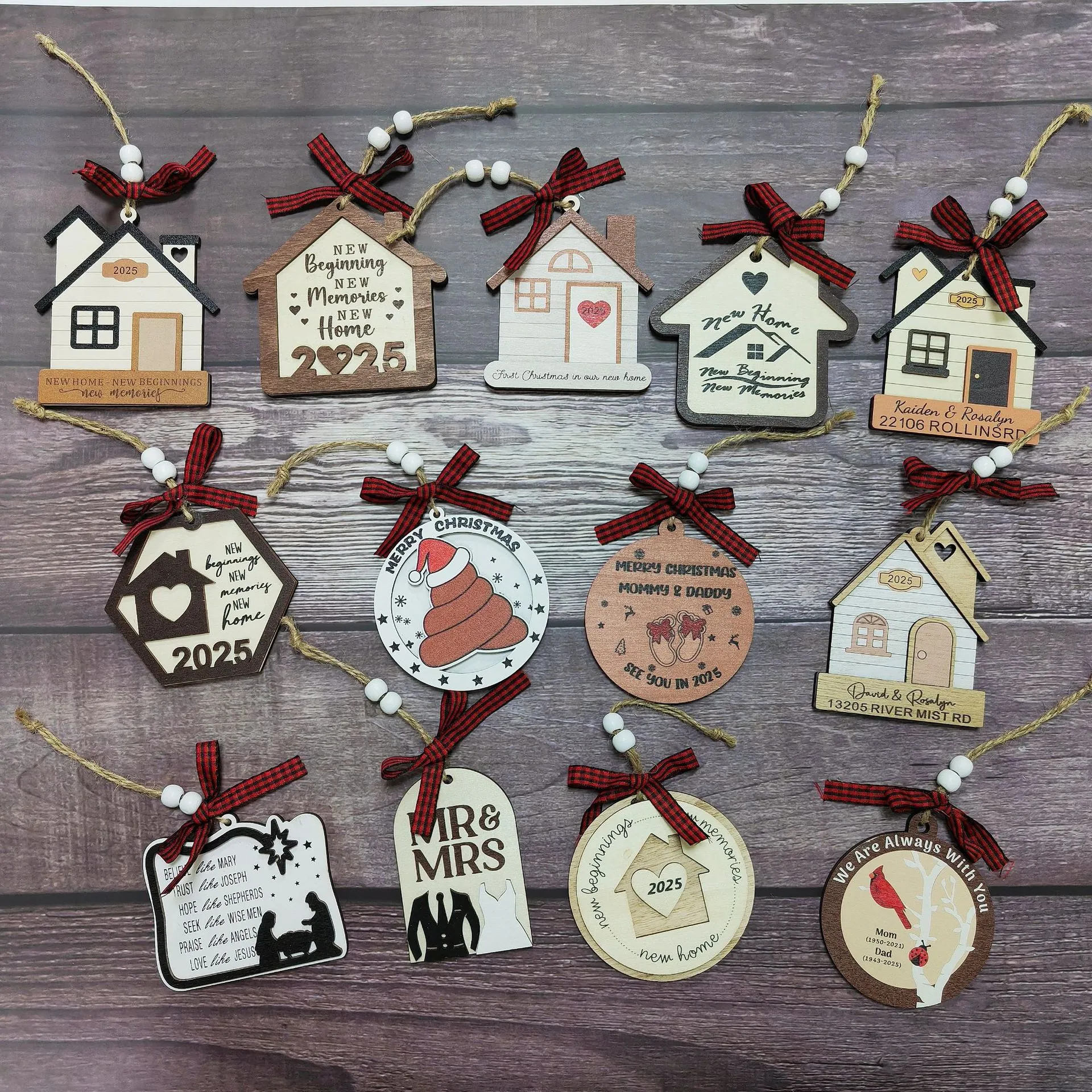 Wooden Christmas Tree Hanging Ornaments House Round New Home 2025 Memories Plaid Bow Ribbon Hemp Rope Novelty Festive Decor