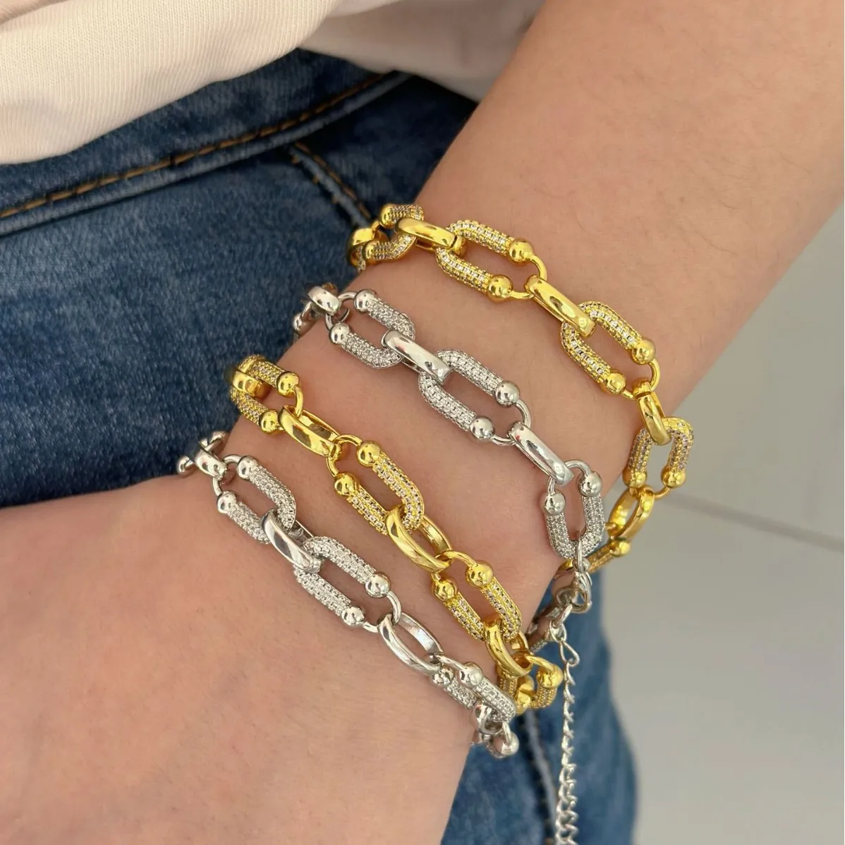 Pulsera De Cadena De Eslabones De Cobre De Moda Con Pavé De Circón Diseño De Anillo Geométrico Joyería De Muñeca Ajustable Para Mujer