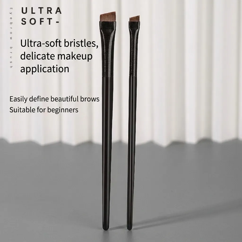 Professional Ultra Thin Eyeliner Brush Angled Eyebrow Makeup Brush Synthetic Bristles Flat Blade Shape For Eye Detail