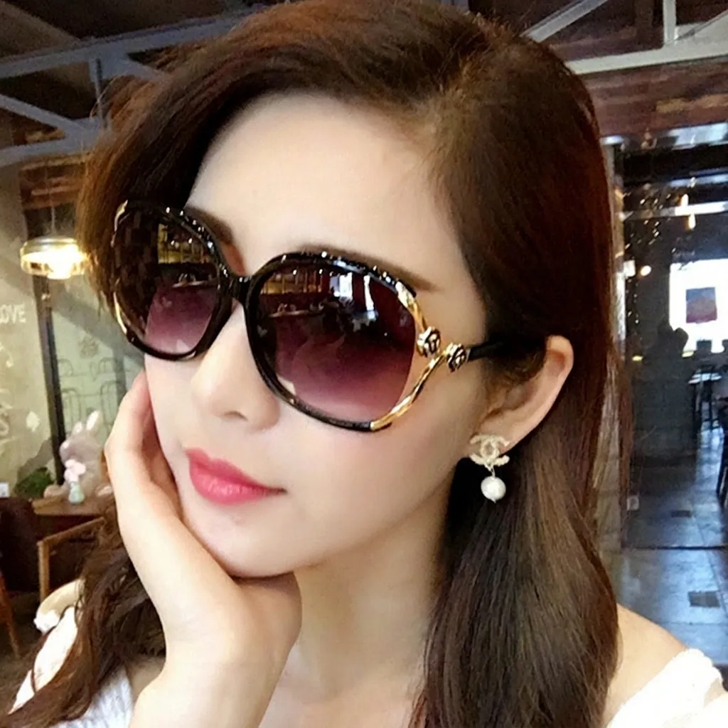 Fashion Sunglasses Oversized PC Frame Flower Accent Gradient Lenses Retro UV400 Elegant Outdoor Eyewear For Women