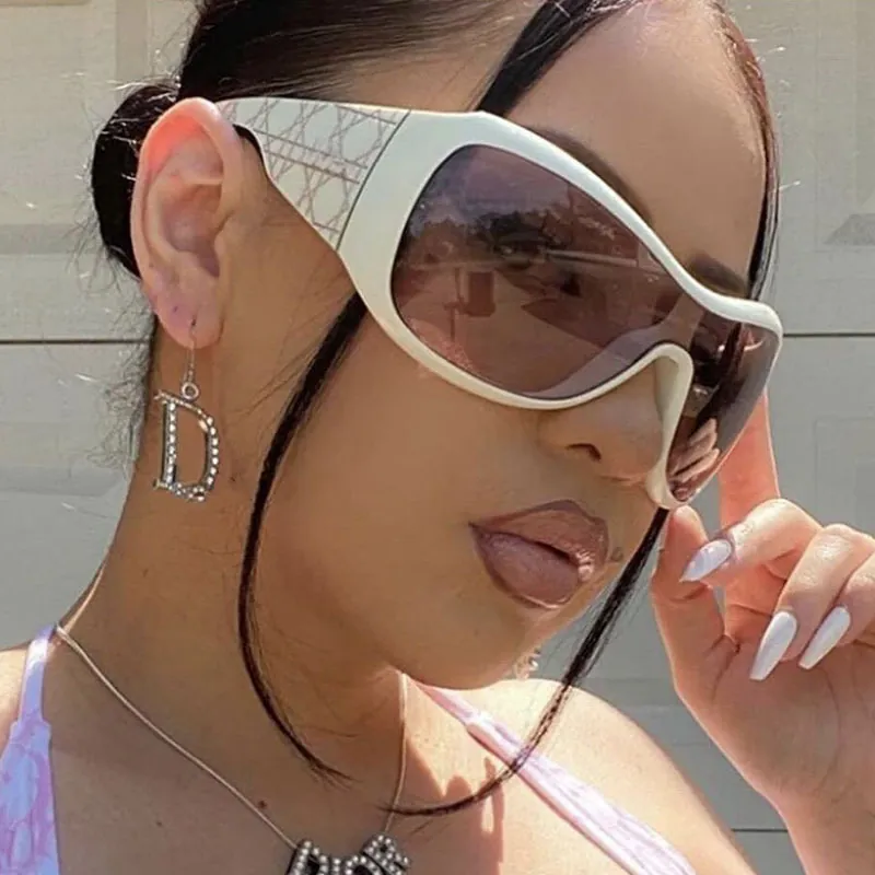 Oversized Shield Sunglasses Women Y2K Wrap Around UV400 Protection Geometric Textured Temples Fashion Trendy Outdoor Sporty