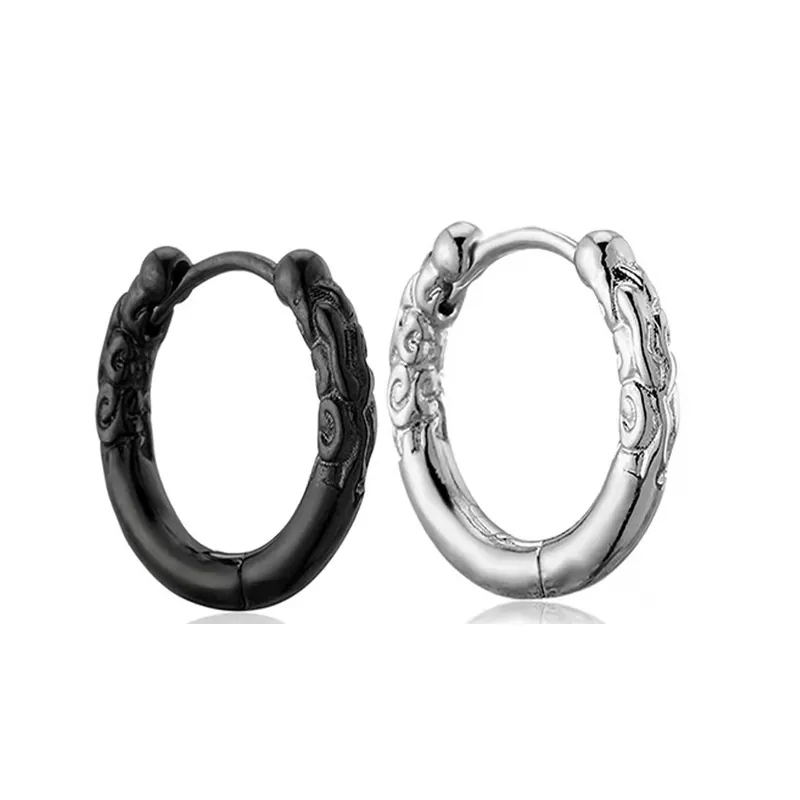 Vintage Embossed Hoop Earrings Metal Carved Cloud Pattern Huggie Studs For Men Women Retro Style Fashion