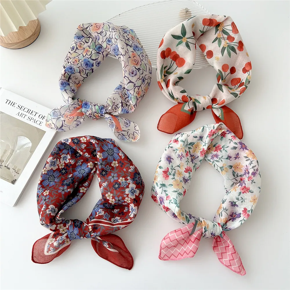 Floral Square Scarf Bandana Polyester Printed Retro Neck Scarf For Women French Style Elegant Lightweight