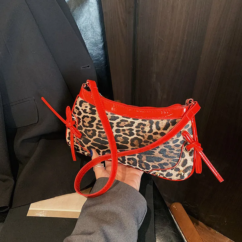 Vintage Leopard Print Women Underarm Bag With Red Patent Leather Trim Bow Decor Fashion Streetwear Shoulder Bag PU Leather