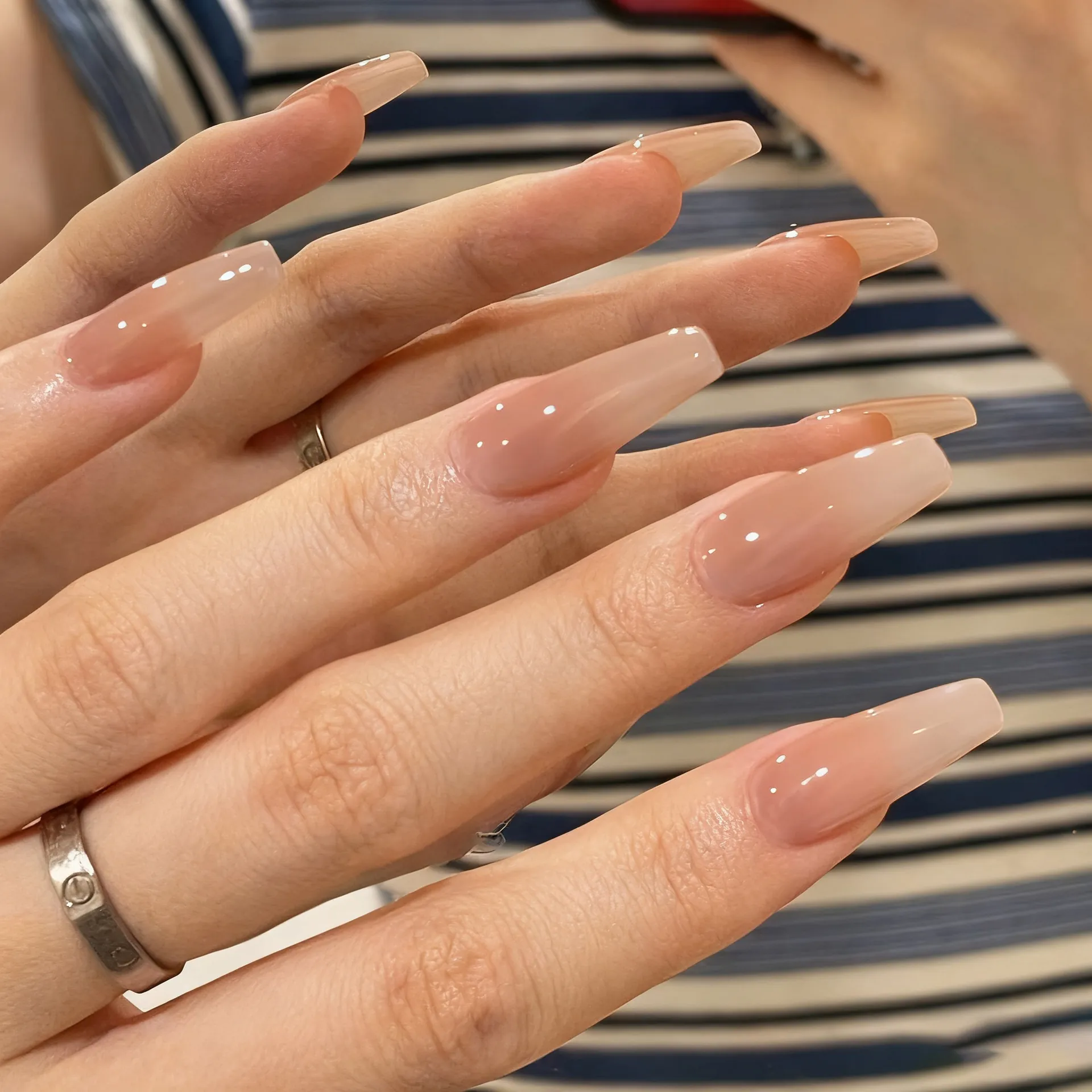Coffin Press On Nails Long Nude Pink Gradient Glossy Jelly Finish ABS Plastic False Nails Manicure Elegant Style