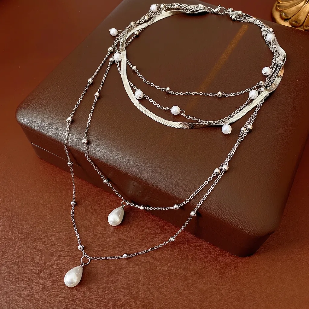 Mehrlagige Halskette Kupfer Eisen Imitationsperle Wassertropfen Anhänger Schlangenkette Elegant Minimalistisch Schmuck Damen