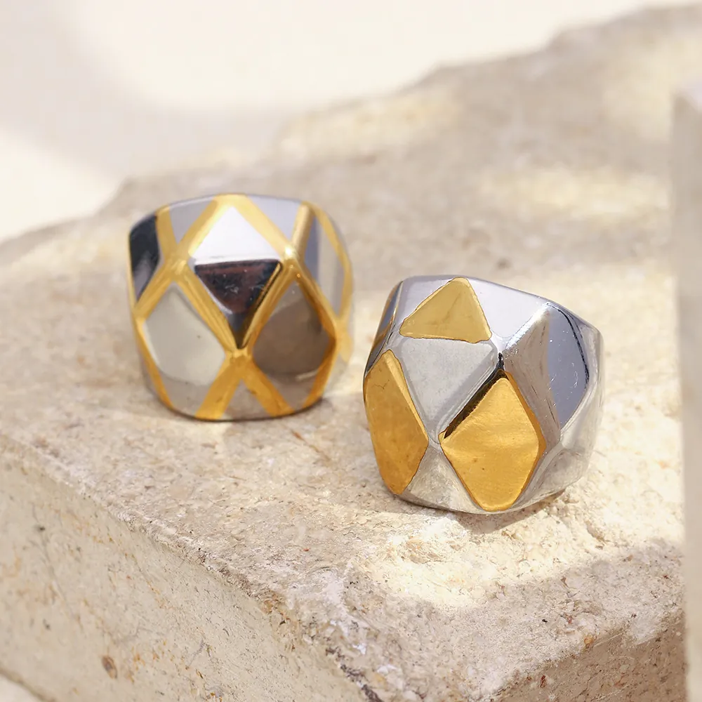 Bague Géométrique À Facettes Acier Inoxydable Plaqué Or 18K Bicolore Irrégulière Design Industriel Moderne Femmes