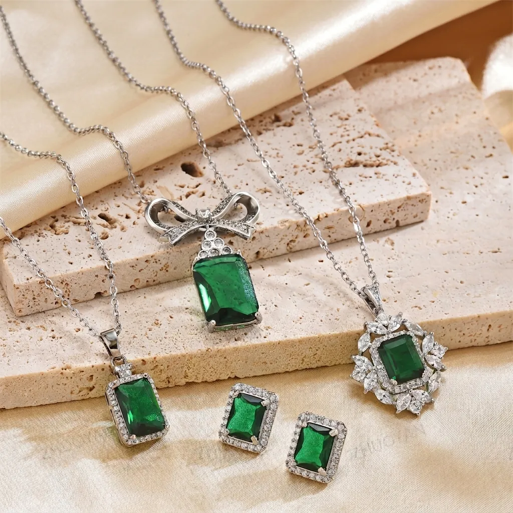 Emerald Green Zirconia Copper Jewelry Set For Women Vintage Square Pendant Necklace Bowknot Halo Stud Earrings Set