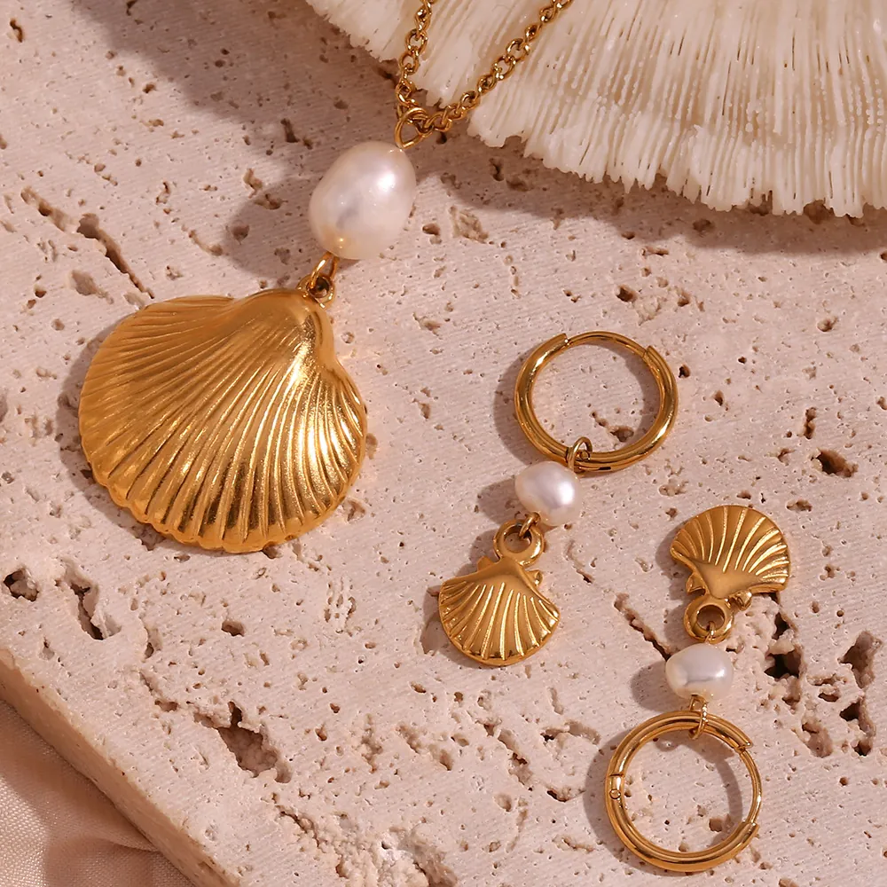 Vintage Shell Artificial Pearl Jewelry 18K Gold Plated Stainless Steel Necklace And Earrings Ocean Beach Style Elegant Women