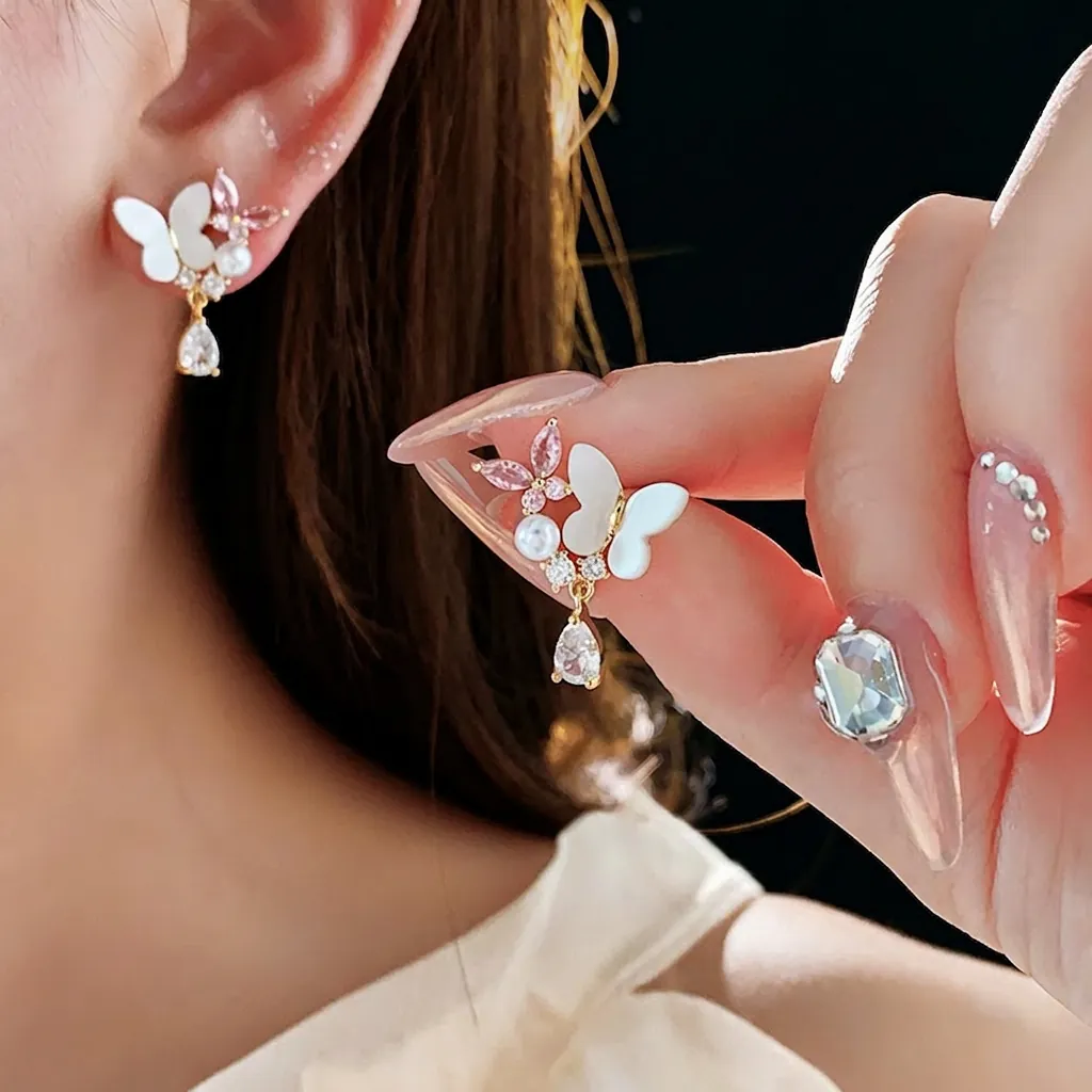 Boucles Oreilles Pendantes Papillon Zircon Coquille Künstliche Perle Synthétique Or Cuivre Pour Femmes Elégant Silver Earring Post