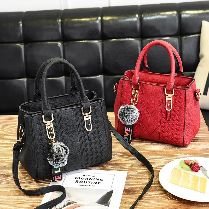 Women PU Leather Handbag Crossbody Bag Litchi Texture Large Capacity Elegant Urban Shoulder Bag With Faux Fur Ball Pendant