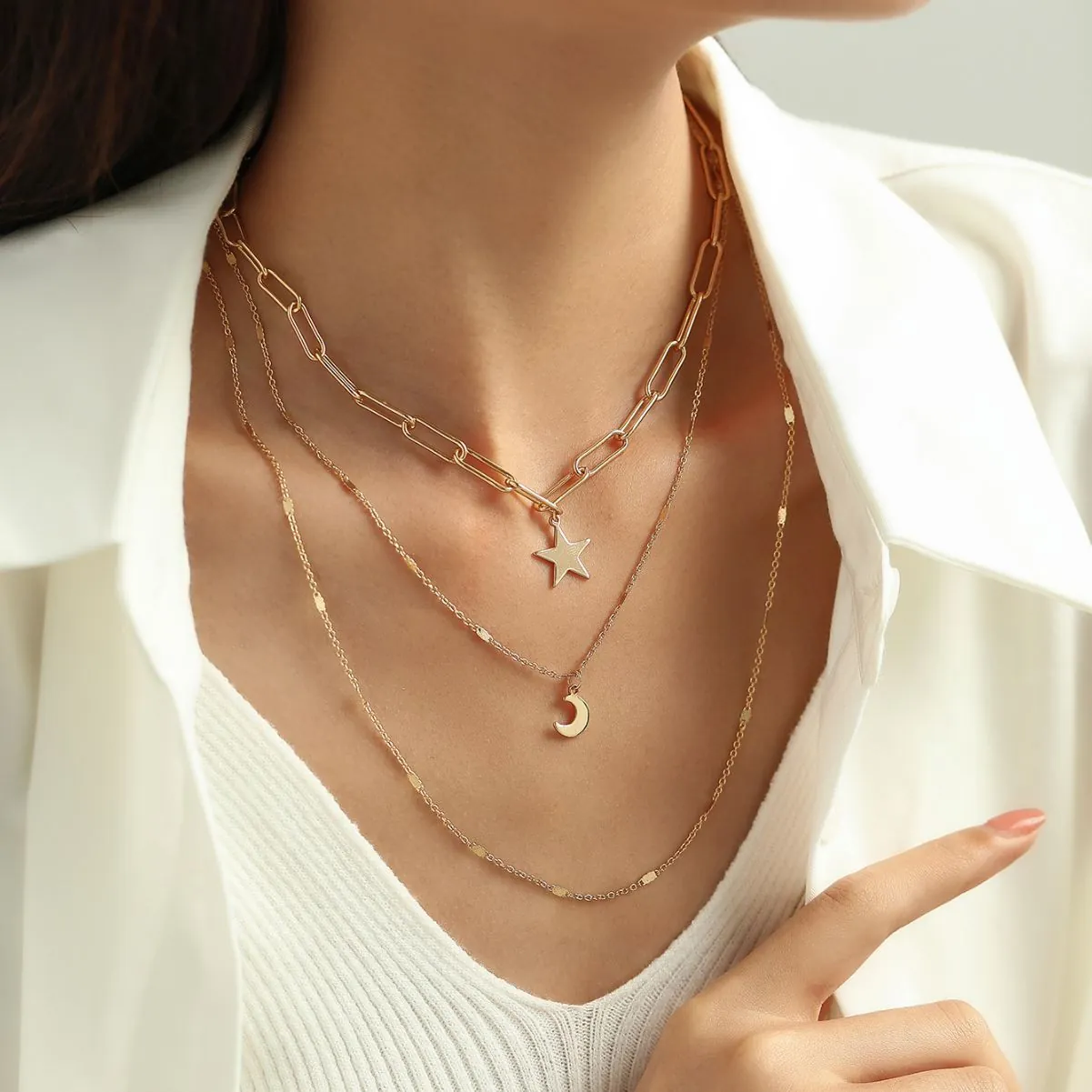Bohemian Multi Layer Copper Star Moon Pendant Necklace For Women Gold Paperclip Chain Choker Fashion Minimalist Jewelry Gift