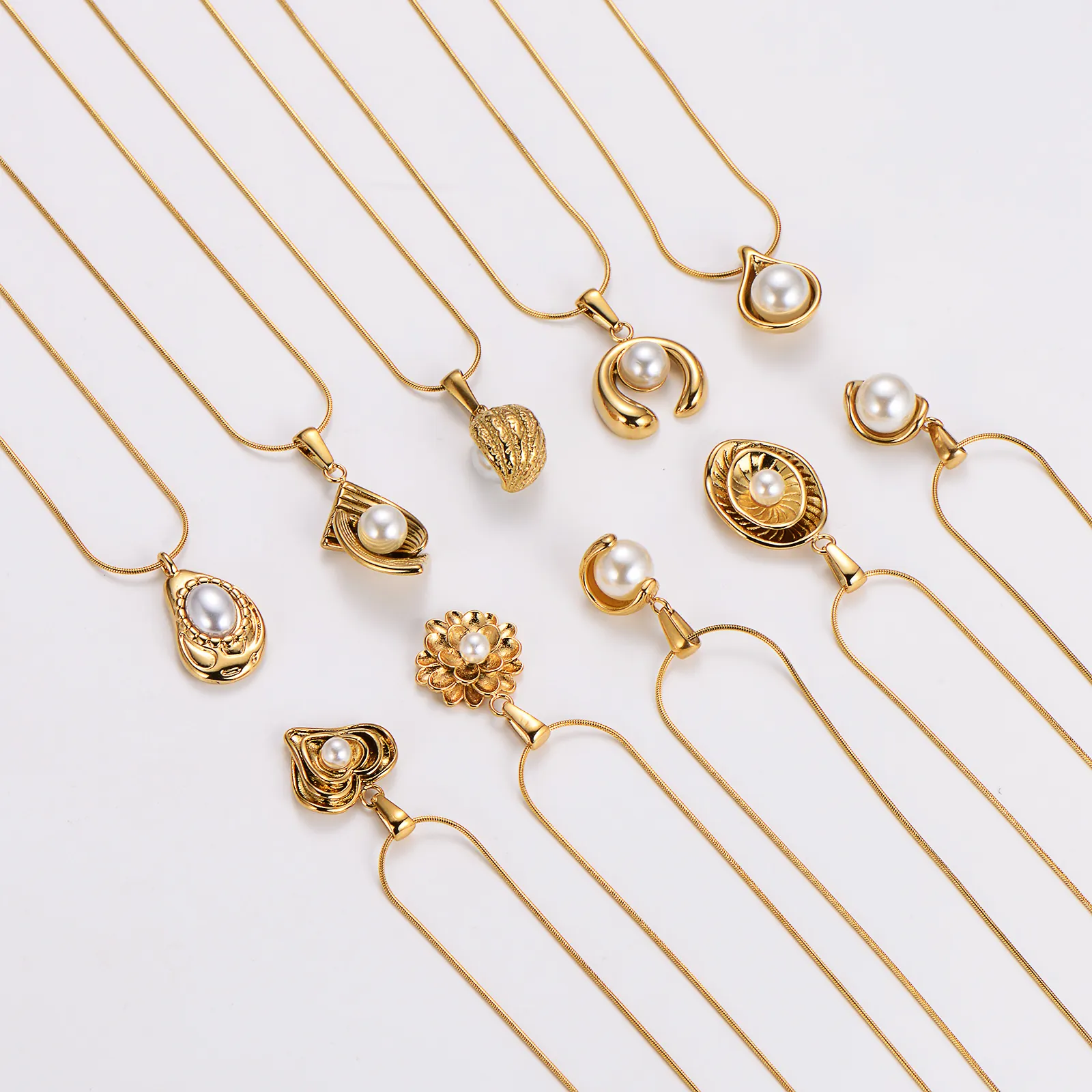 Collier Pendentif Acier Inoxydable 304 Künstliche Perle Rétro Français Géométrique Cœur Fleur Bijoux Élégants Pour Femmes