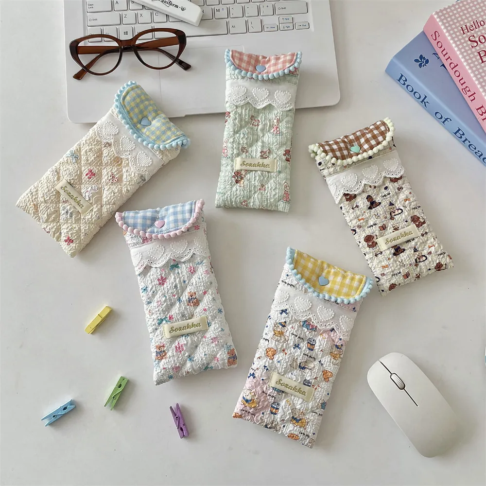 Quilted Cotton Sunglasses Pouch Soft Portable Glasses Storage Bag Floral Plaid Lace Trim Heart Button Pastoral Style