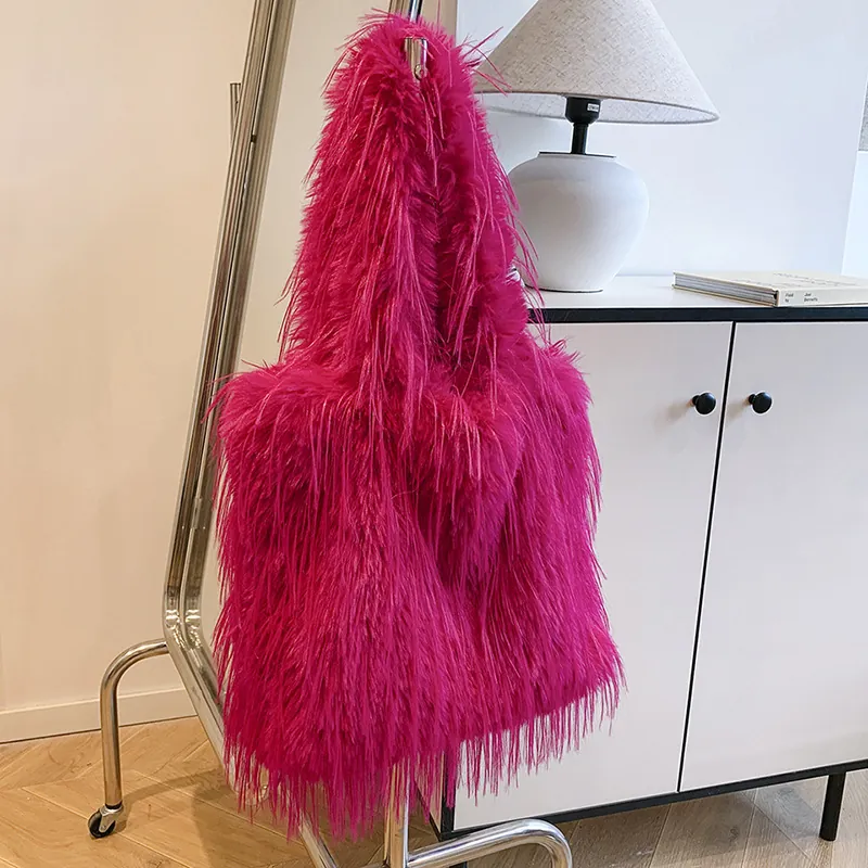 Women Large Capacity Plush Tote Bag Faux Fur Fluffy Shoulder Handbag With Fringes Soft Autumn Winter Retro Style