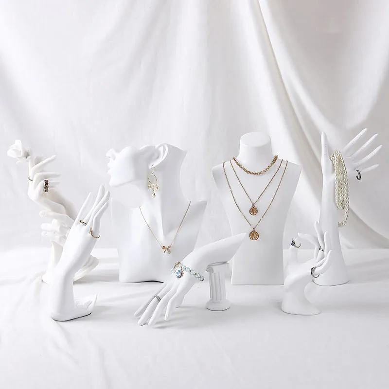 Resin Portrait Mannequin Jewelry Display Stand For Necklace Earring Ring Bracelet Nordic Minimalist Matte White Holder
