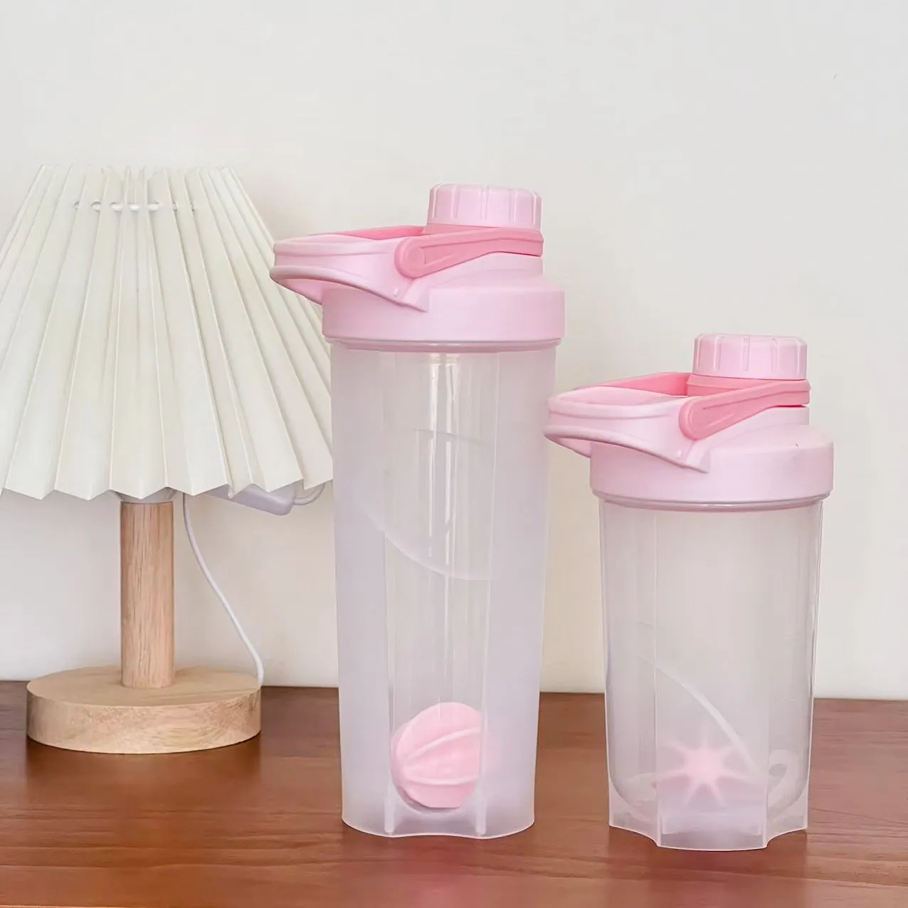 Protein Shaker Bottle Plastic Frosted Sport Water Cup With Mixing Ball Scale For Gym Fitness Mixing Drink