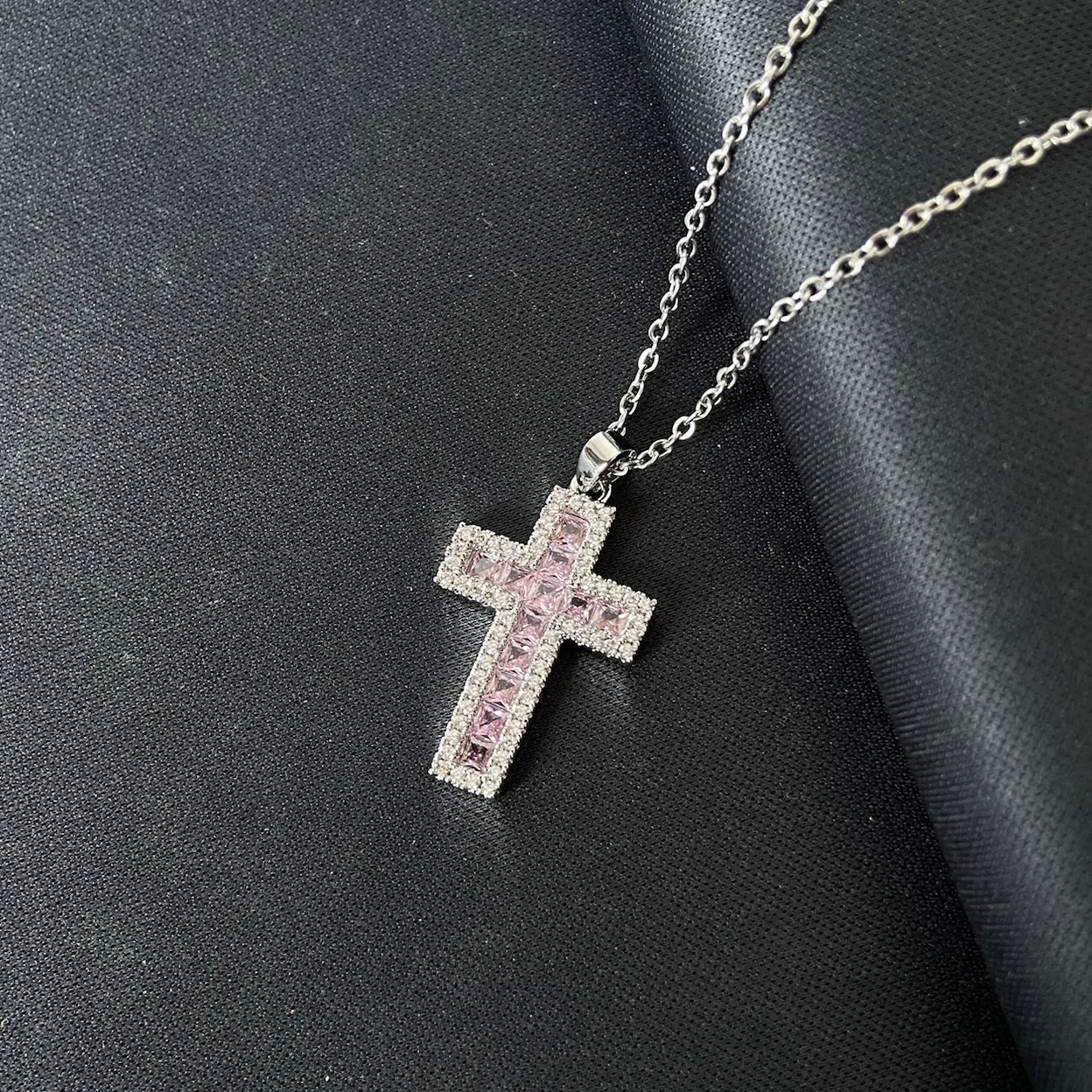Collana Con Pendente A Croce Catena In Acciaio Inossidabile Rame Placcato Oro Micro Intarsio Zirconia Per Donna