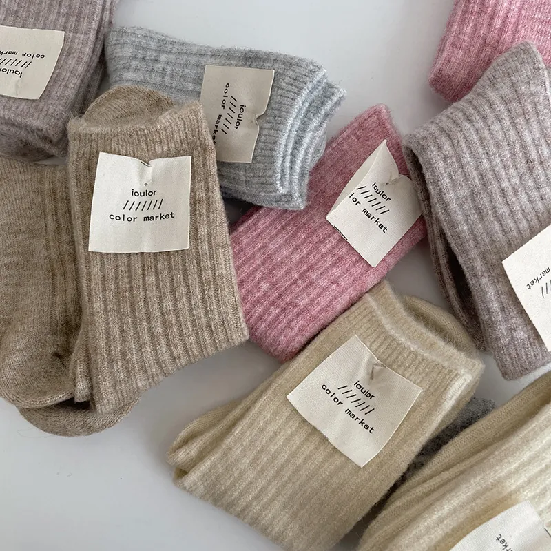 Women's Wool Blend Mid-Calf Slouch Socks Ribbed Thick Warm Solid Color Japanese Style Soft Cozy Winter Hosiery