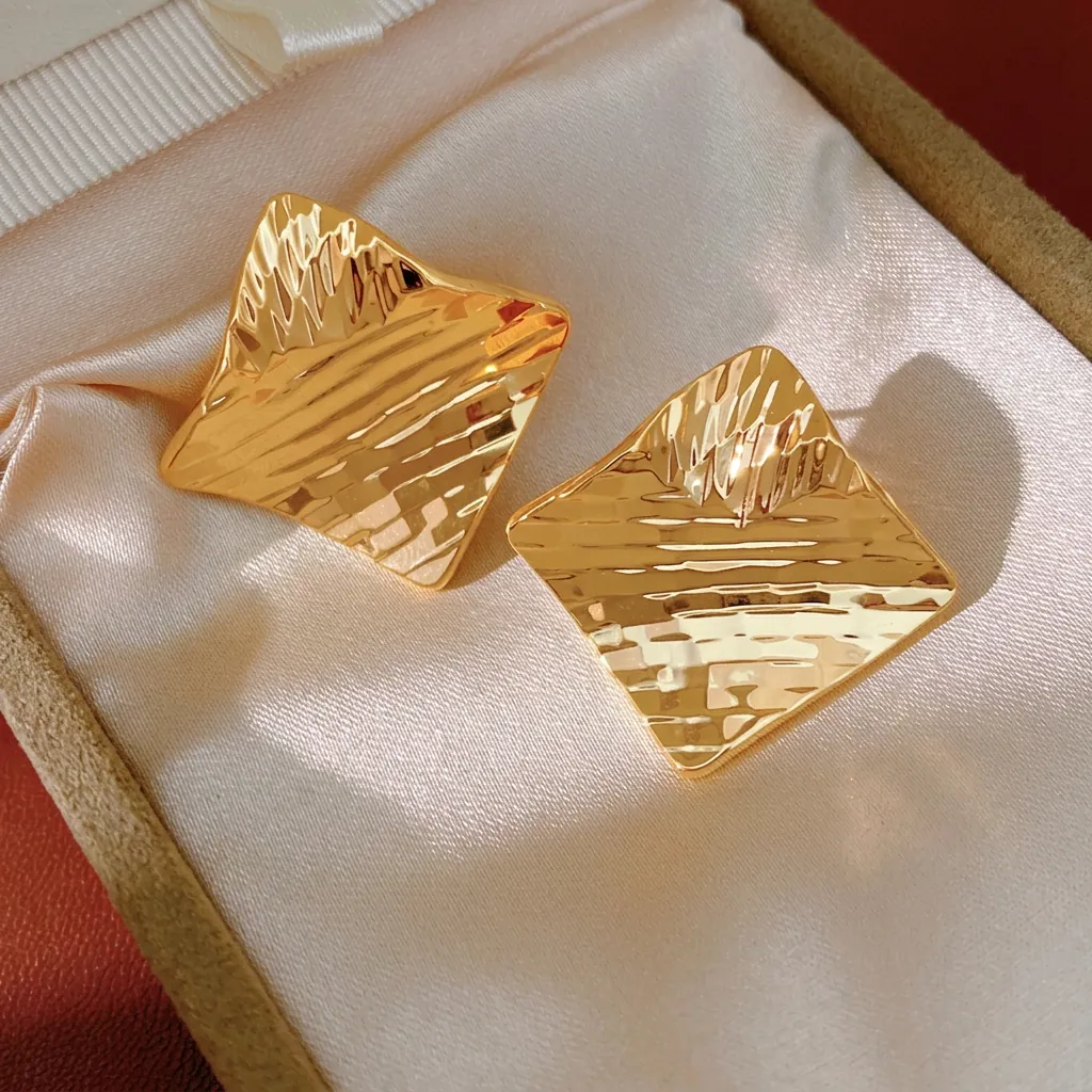 Boucles D'oreilles Carrées Texture Martelée Cuivre Avec Tige En Argent Plaqué Or 18K Bijoux Géométriques Minimalistes Pour Femme