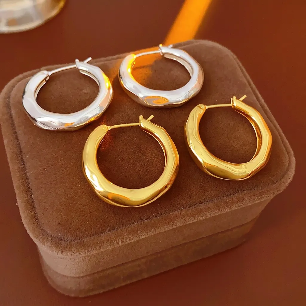 Unregelmäßige Wellen Reifen Ohrringe Kupfer Vergoldet Mit 925 Sterling Silber Ohrstecker Minimalistisch Geometrischer Schmuck