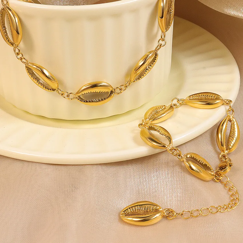 Stainless Steel Gold Plated Cowrie Shell Necklace And Bracelet Jewelry For Women Summer Beach Ocean Style Vacation