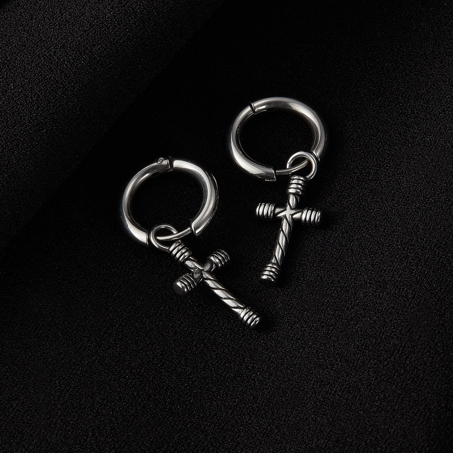 Retro Cross Pendant Hoop Earrings Stainless Steel Punk Hip Hop Style For Men Unisex Silver Tone Spiral Texture