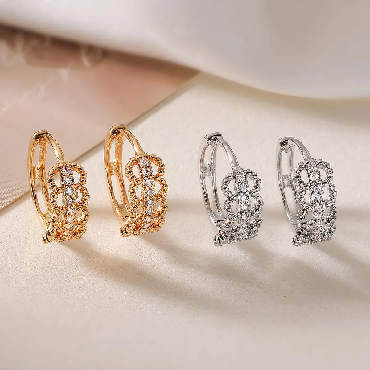 Orecchini A Cerchio Cavi Geometrici Rame Placcato Oro 18K Zirconia Gioielli Di Moda Minimalisti Per Donne