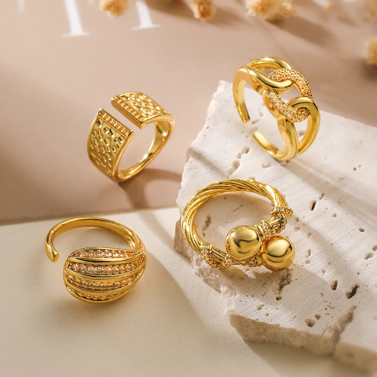 Fashion Copper Gold Plated Rhinestone Geometric Open Ring For Women Personalized Adjustable Rhinestone Finger Ring Jewelry Gift