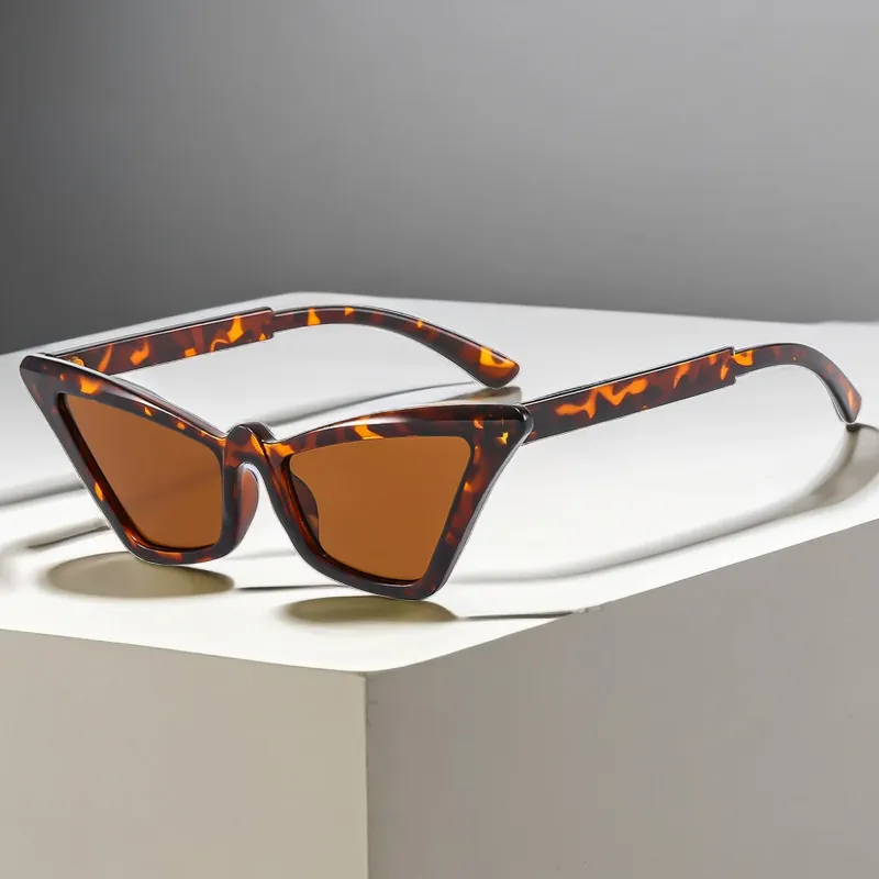 Retro Cat Eye Sunglasses Small Frame PC UV400 Protection Fashion Candy Color Eyewear For Women